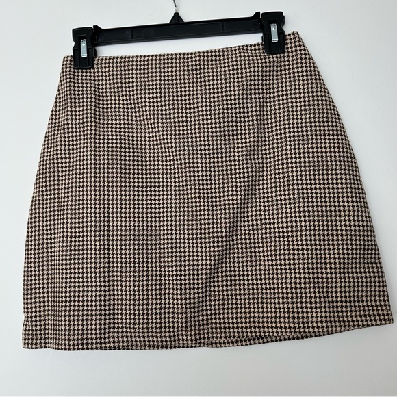 SHEIN Dresses & Skirts - Shein Houndstooth Mini Skirt